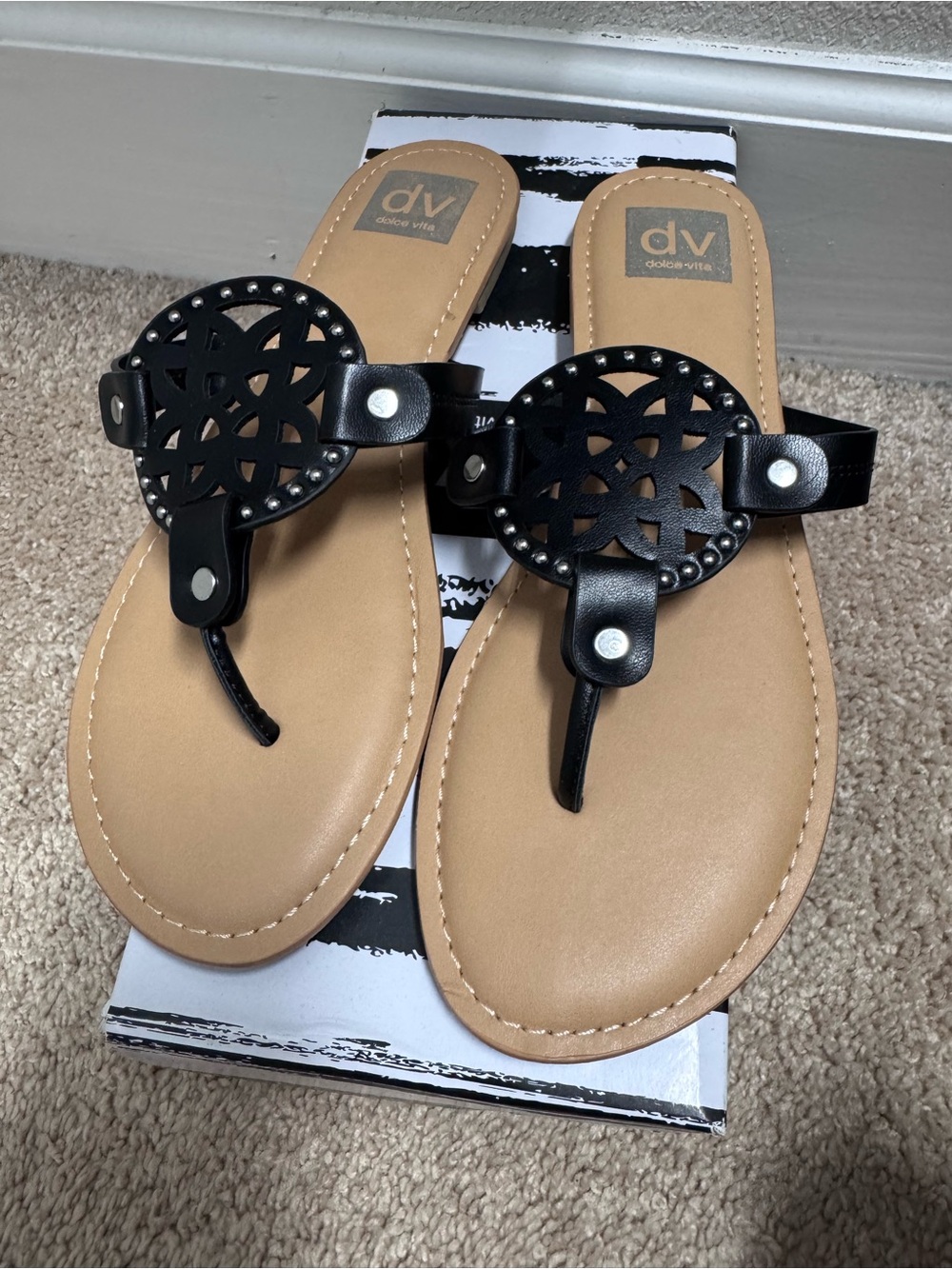 Dv Dolce Vita Flat Gionna Sandals Size 8